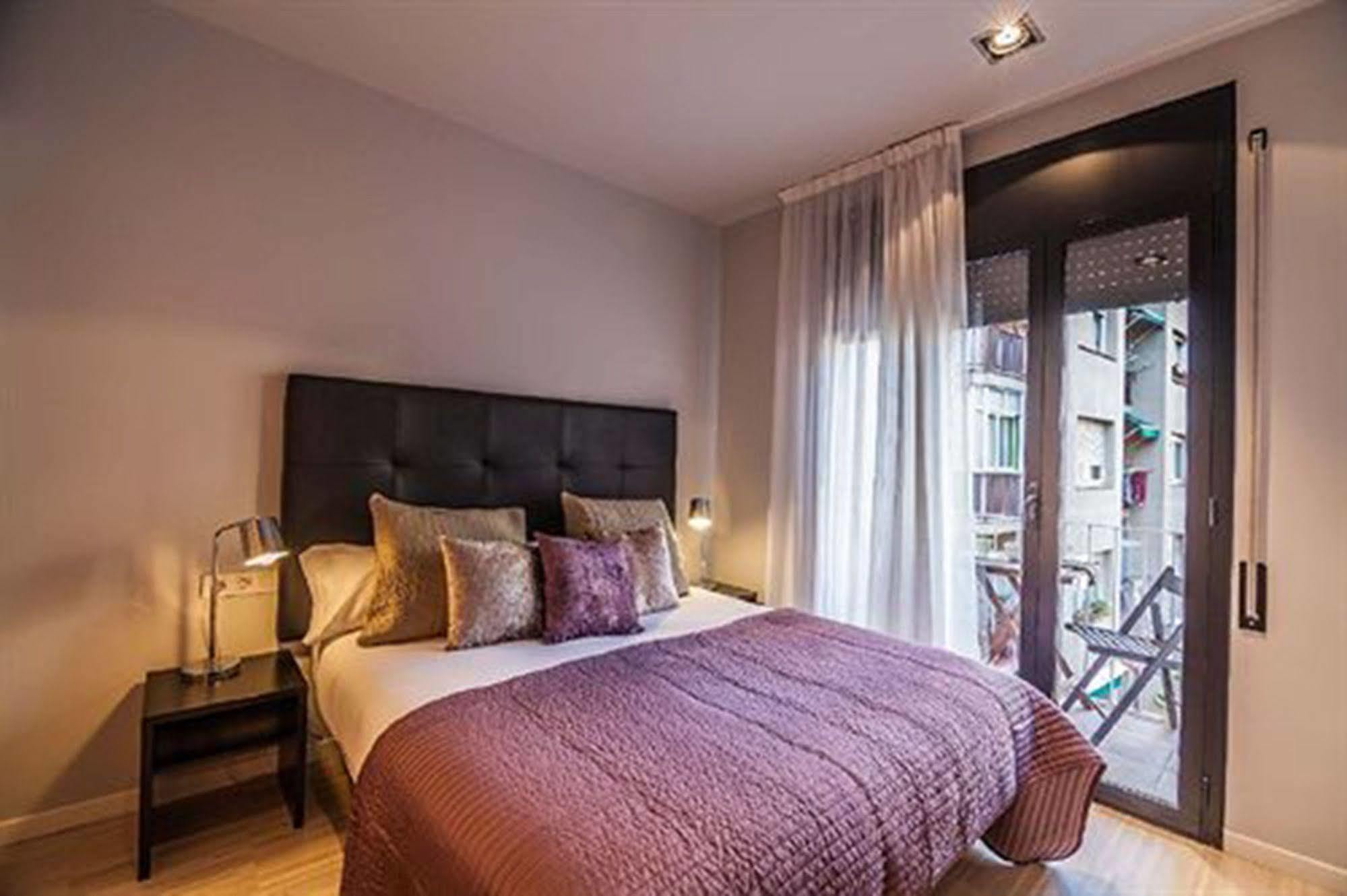 Mh Apartments Sant Pau Barcelona Exterior foto