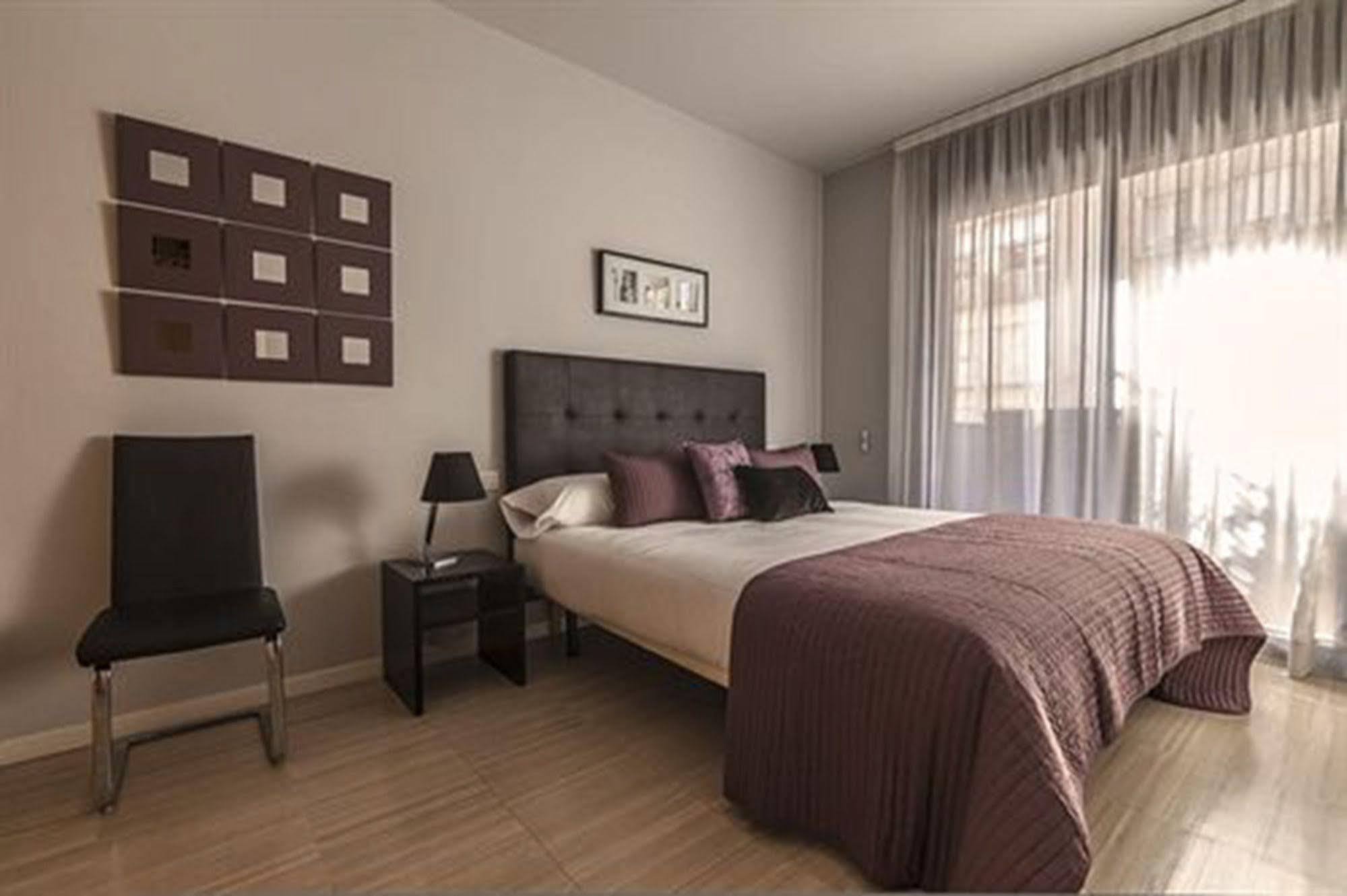 Mh Apartments Sant Pau Barcelona Exterior foto