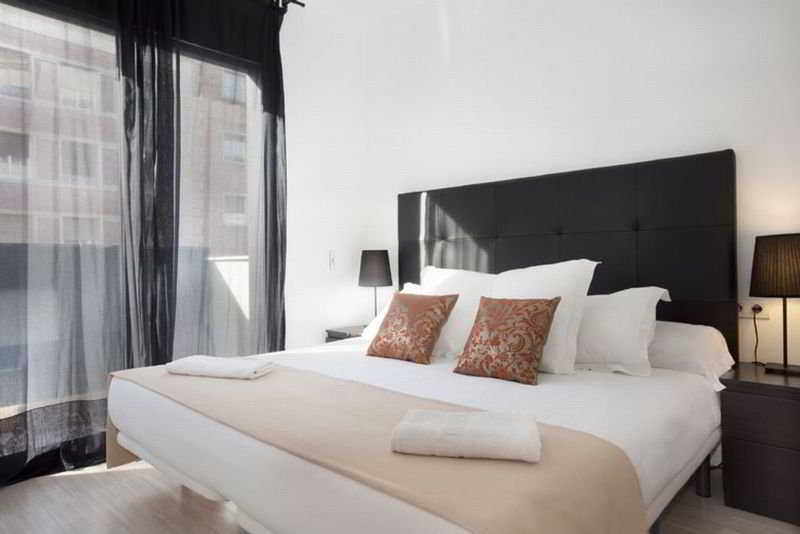 Mh Apartments Sant Pau Barcelona Exterior foto